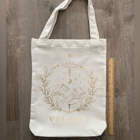 New! Velaris city of starlight tote. ACOTAR inspired 📚 - Picture 4 of 4